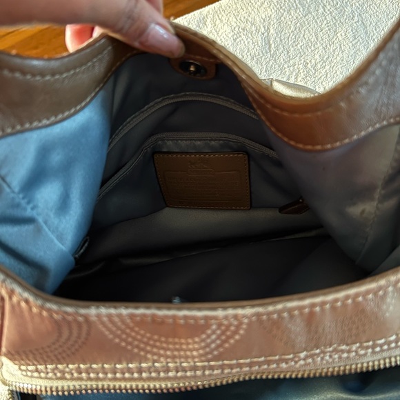 COACH Shoulder Bag ✨ - Picture 7 of 11
